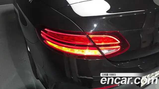 Mercedes-Benz C-Class 2019 — ფოტო 28/35