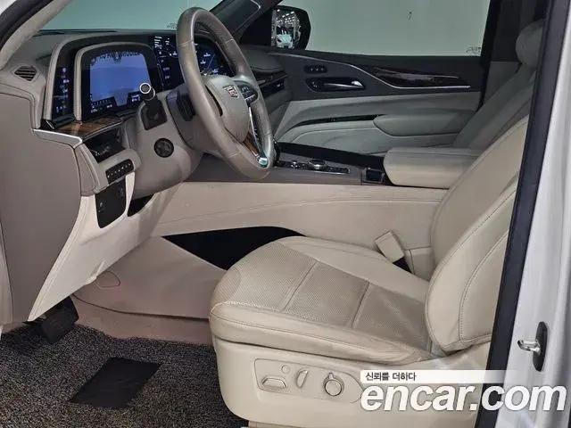 Cadillac Escalade 2021 — Photo 16/20