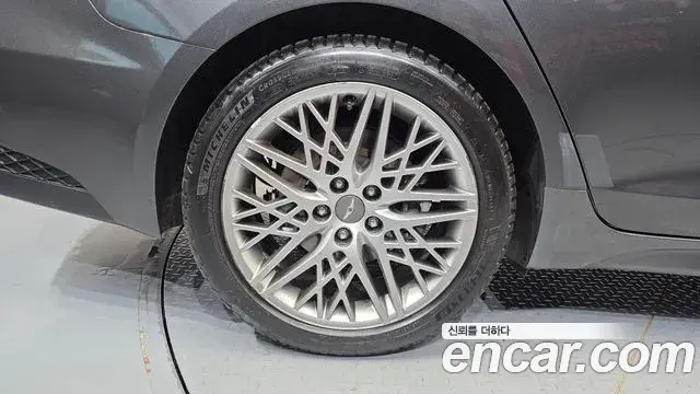 Genesis G70 2021 — ფოტო 9/30