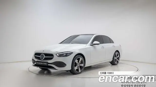 Mercedes-Benz C-Class 2026 — Photo 9/20