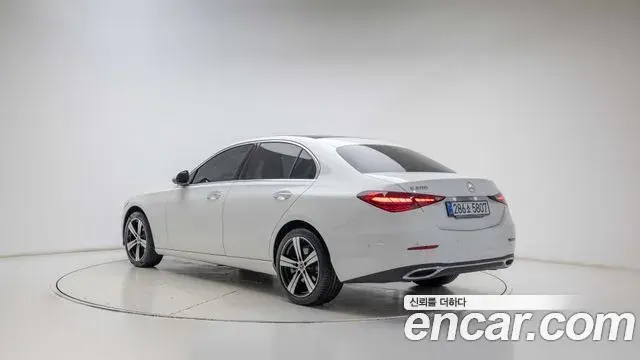 Mercedes-Benz C-Class 2026 — Photo 2/20