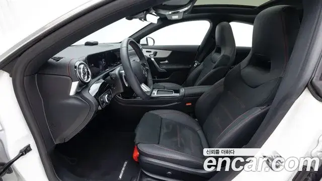 Mercedes-Benz CLA-Class 2026 — Photo 12/20