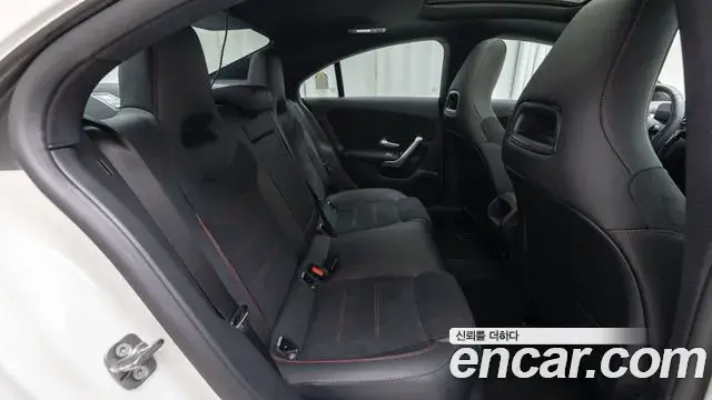 Mercedes-Benz CLA-Class 2026 — Photo 13/20