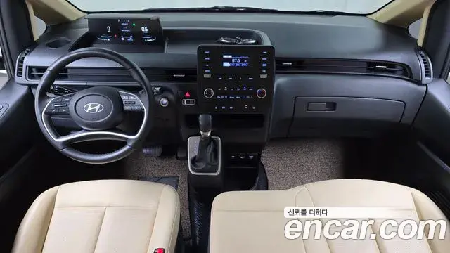 Hyundai Staria 2024 — Фото 7/20