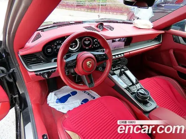 Porsche 911 2023 — Şəkil 9/19