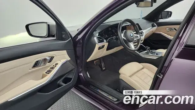 BMW 3 Series 2021 — Photo 10/20