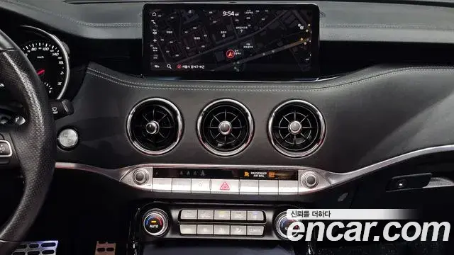 Kia Stinger 2020 — Фото 18/20