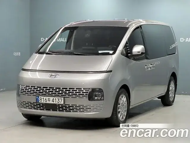 Hyundai Staria 2023 — Фото 10/20
