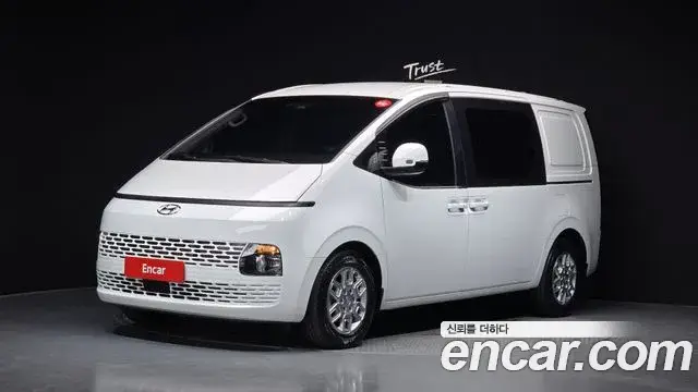 Hyundai Staria, 2022