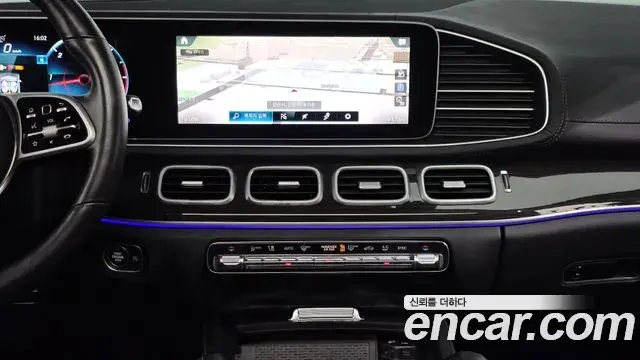 Mercedes-Benz GLE-Class 2021 — ფოტო 12/20