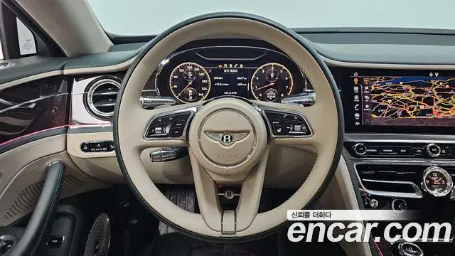 Bentley Flying Spur 2021 — ფოტო 15/35