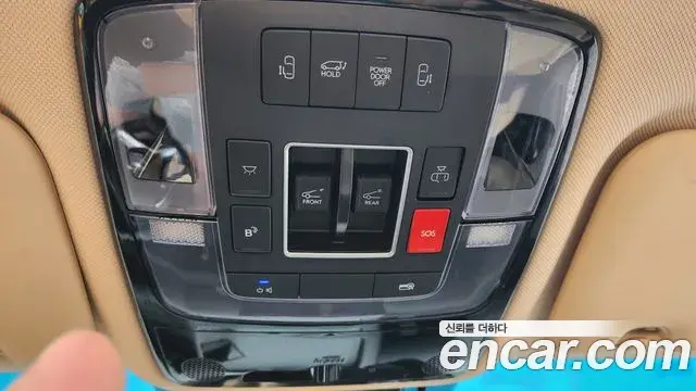 Hyundai Staria 2024 — Фото 8/19