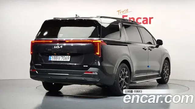 Kia Carnival 2024 — Photo 2/20