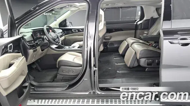 Kia Carnival 2024 — Photo 11/20