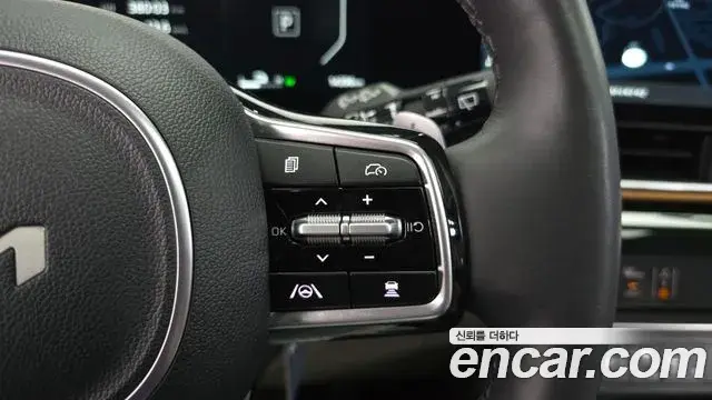 Kia Carnival 2024 — Photo 14/20