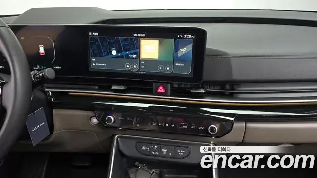 Kia Carnival 2024 — Photo 17/20