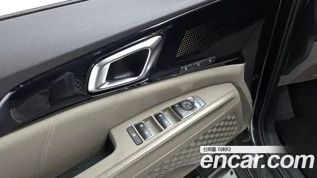 Kia Carnival 2024 — Photo 19/20