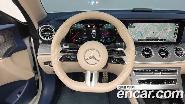 Mercedes-Benz E-Class 2023 — Фото 13/20