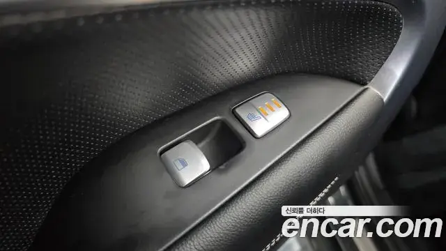 Genesis G70 2019 — Şəkil 32/34