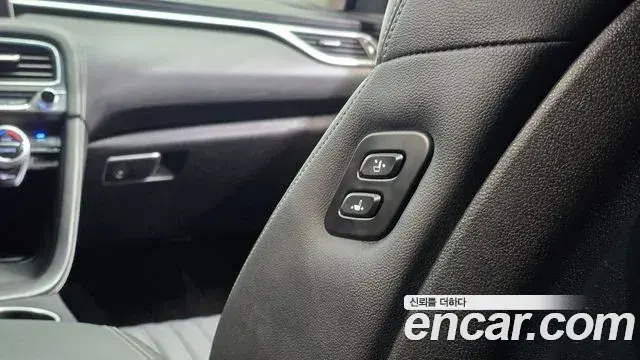 Genesis G70 2019 — Şəkil 18/34