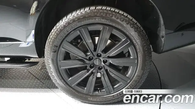 Land Rover Range Rover 2026 — Photo 34/35