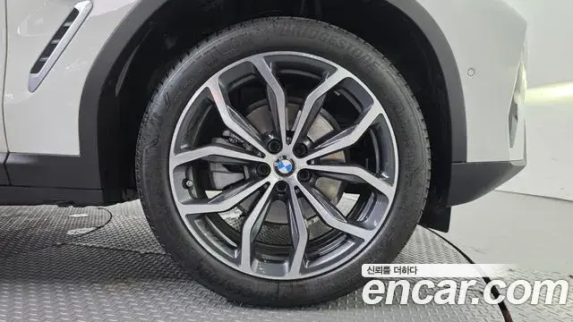 BMW X4 2025 — Фото 5/20