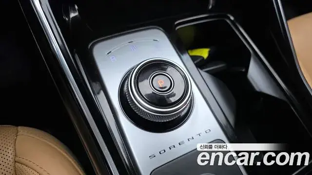 Kia Sorento 2020 — Photo 9/20