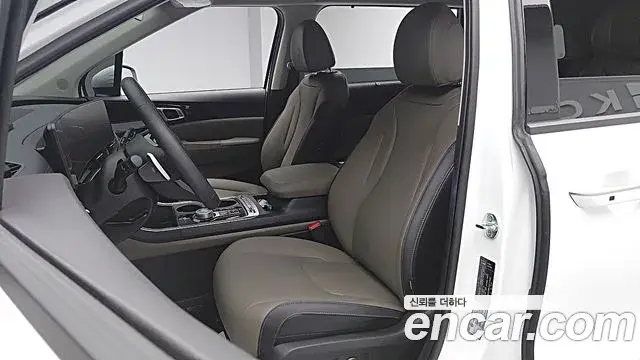 Kia Carnival 2024 — Photo 4/19