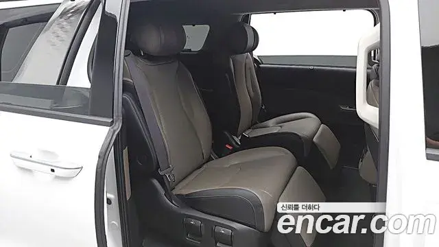 Kia Carnival 2024 — Photo 10/19
