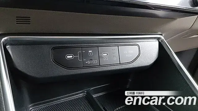 Kia Carnival 2024 — Photo 15/19