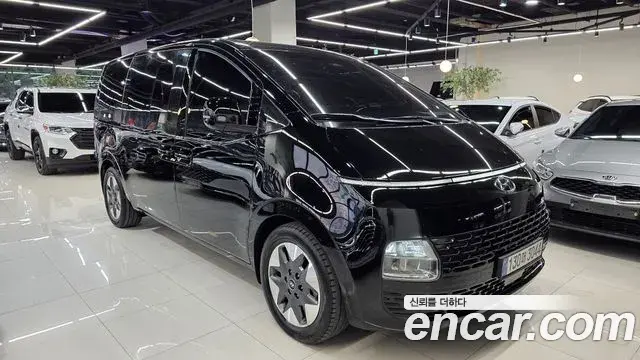 Hyundai Staria 2021 — Фото 2/19