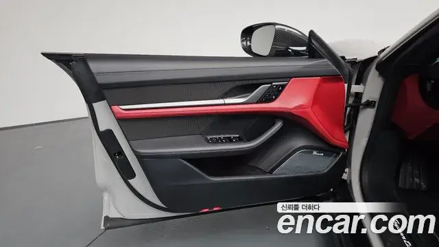 Porsche Taycan 2024 — Şəkil 6/37