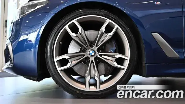 BMW 5 Series 2019 — Фото 5/20