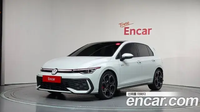 Volkswagen Golf 2025 — Şəkil 1/20