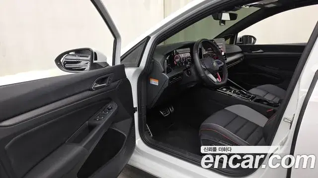 Volkswagen Golf 2025 — Şəkil 10/20