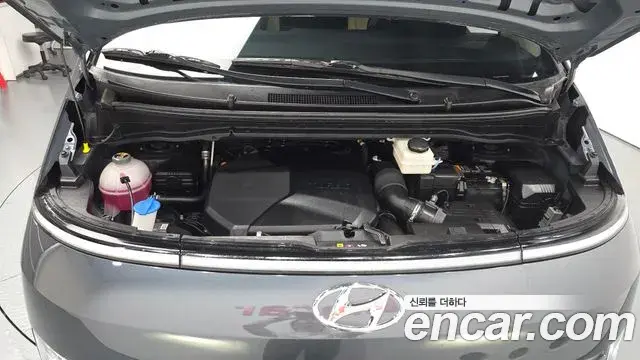 Hyundai Staria 2022 — Photo 6/20