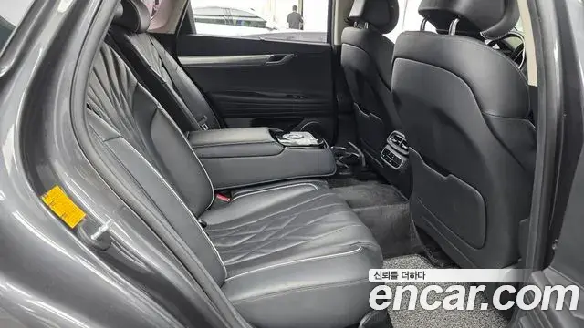 Genesis Electrified G80 2020 — Photo 16/20
