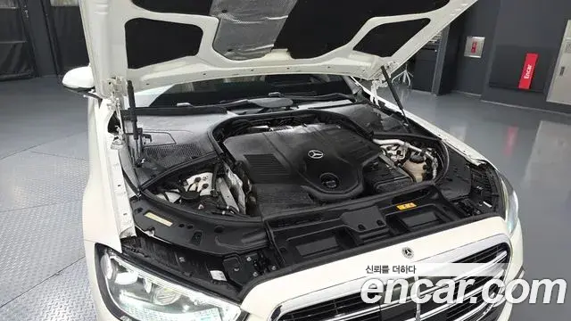 Mercedes-Benz S-Class 2023 — Фото 6/20