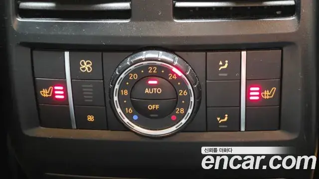 Mercedes-Benz GLE-Class 2018 — Şəkil 17/20
