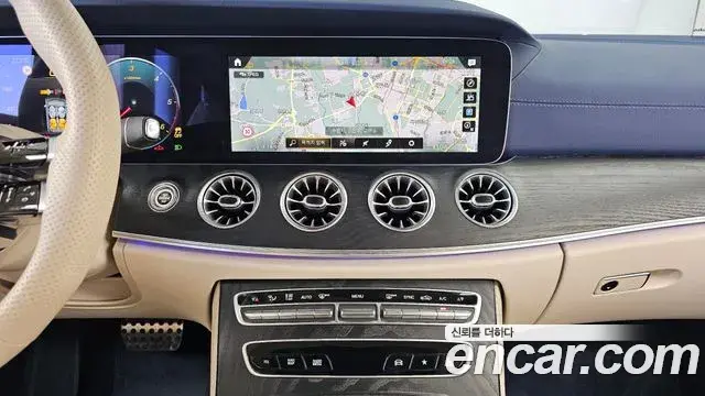 Mercedes-Benz E-Class 2023 — Фото 14/20