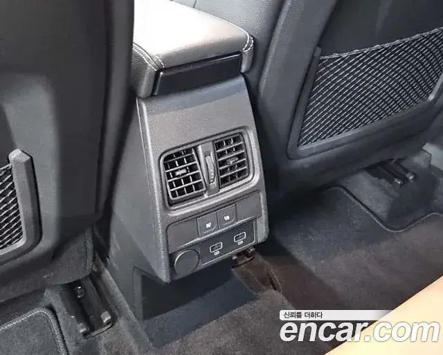 Renault Samsung Arkana 2025 — Фото 15/20