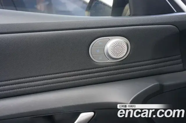 Hyundai Avante 2023 — Photo 7/20