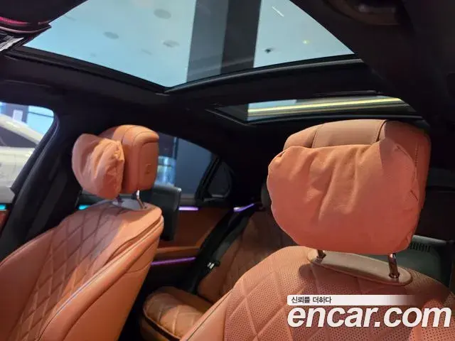 Mercedes-Benz S-Class 2021 — Photo 18/20