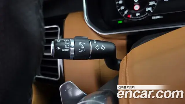 Land Rover Range Rover Sport 2018 — Photo 32/40