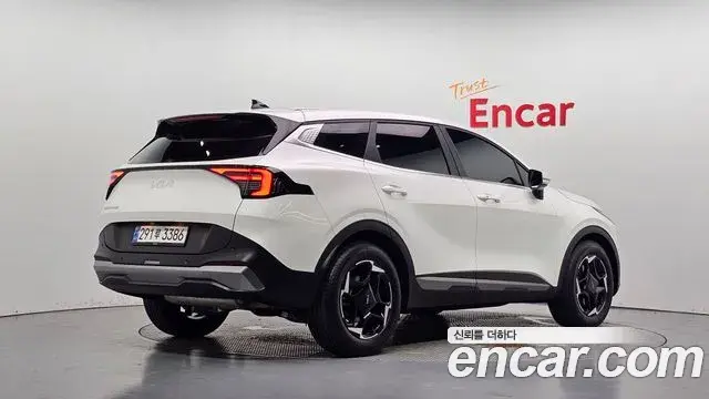 Kia Sportage 2025 — Фото 1/20