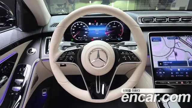 Mercedes-Benz S-Class 2025 — Фото 13/20