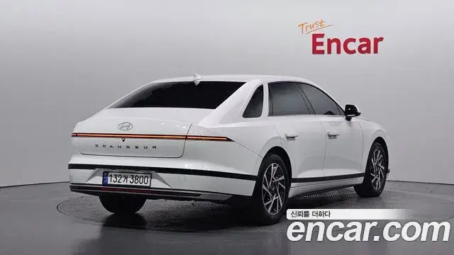 Hyundai Grandeur 2023 — Şəkil 2/20
