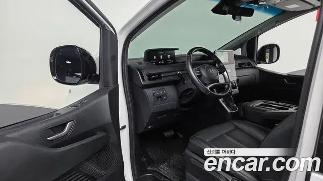 Hyundai Staria 2024 — Фото 10/20