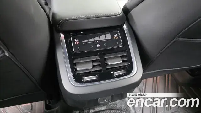 Volvo S60 2022 — Şəkil 4/20