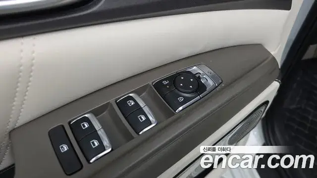 Kia Carnival 2024 — Şəkil 8/36